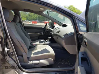 2008 Honda Civic LX with VIN 1HGFA16598L084685, listed as a IAAI auction lot 42254080 with 178,559 mi miles and . Bid and sale history available at DreamBid. Image 5.