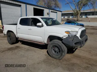 2017 Toyota Tacoma SR5 with VIN 3TMCZ5AN4HM070880, listed as a Copart auction lot 47772365 with 110,204 mi miles and Salvage Title. Bid and sale history available at carsss.com. Image 4.