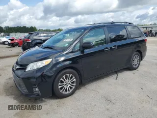 2018 Toyota Sienna XLE Auto Access Seat z VIN 5TDYZ3DC9JS908685, wystawiony jako Copart lot #59714785 z przebiegiem 134 997 mil mil oraz Szkoda całkowita • Salvage title. Historia ofert i sprzedaży dostępna na DreamBid. Obrazek 1.
