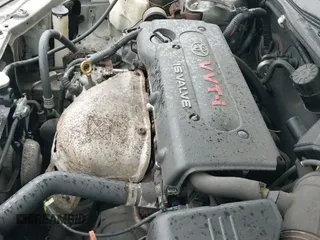 2002 Toyota Camry LE z VIN 4T1BE32K62U527171, wystawiony jako IAAI lot #43396256 z przebiegiem 177 939 mil mil oraz . Historia ofert i sprzedaży dostępna na DreamBid. Obrazek 12.