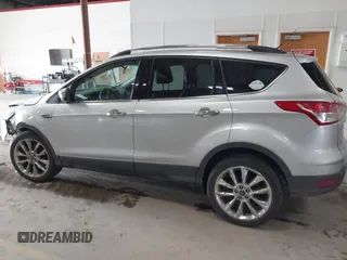 2016 Ford Escape SE with VIN 1FMCU0GX6GUB91605, listed as a IAAI auction lot 41640981 with 130,517 mi miles. Bid and sale history available at carsss.com. Image 15.