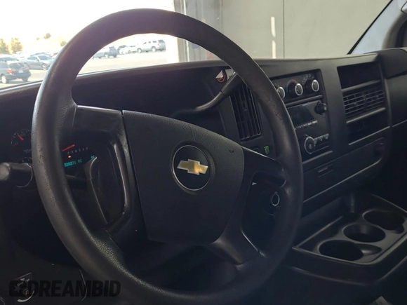 2012 Chevrolet Express Cargo z VIN 1GCSGAFX9C1137368, wystawiony jako IAAI lot #42619588 z przebiegiem 226 230 mil mil oraz . Historia ofert i sprzedaży dostępna na DreamBid. Obrazek 41.