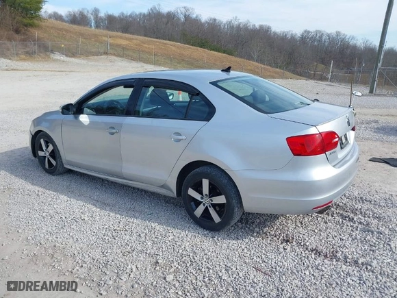 2011 Volkswagen Jetta Sedan TDI with VIN 3VWLL7AJ6BM119172, listed as a IAAI auction lot 41731512 with 130,412 mi miles. Bid and sale history available at carsss.com. Image 3.
