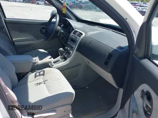 2006 Chevrolet Equinox LT with VIN 2CNDL63F666067838, listed as a IAAI auction lot 41994655 with 200,000 mi miles. Bid and sale history available at carsss.com. Image 5.