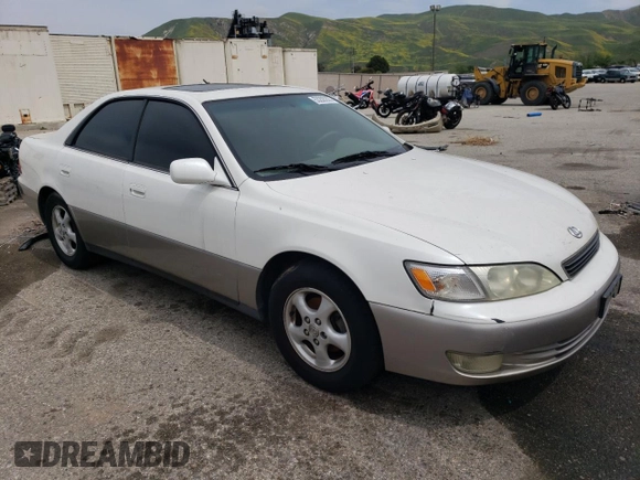 1999 Lexus ES 300 with VIN JT8BF28G9X5058186, listed as a Copart auction lot 53206205 with 196,462 mi miles and Clean title. Bid and sale history available at DreamBid. Image 4.