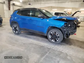2018 Jeep Compass Trailhawk with VIN 3C4NJDDB3JT234532, listed as a Copart auction lot 55029605 with 99,614 mi miles and Salvage title. Bid and sale history available at DreamBid. Image 4.