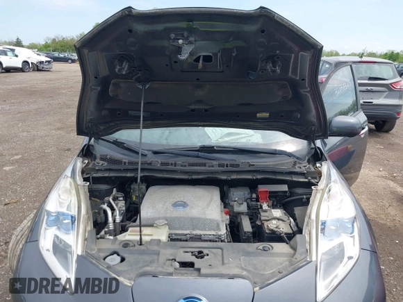 2013 Nissan LEAF SL with VIN 1N4AZ0CP5DC404439, listed as a IAAI auction lot 42098825 with 73,254 mi miles and . Bid and sale history available at DreamBid. Image 10.