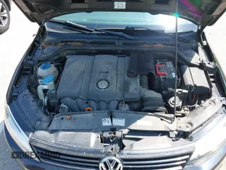 2012 Volkswagen Jetta Sedan SE w/Convenience & Sunroof with VIN 3VWDX7AJ4CM107290, listed as a IAAI auction lot 42142201 with 132,122 mi miles. Bid and sale history available at carsss.com. Image 10.