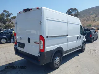 2019 Ram ProMaster Cargo with VIN 3C6TRVBG9KE515865, listed as a IAAI auction lot 42130584 with 123,341 mi miles. Bid and sale history available at carsss.com. Image 4.