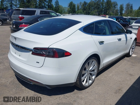 2014 Tesla Model S 60 с VIN 5YJSA1H18EFP29428, выставлен на аукционе IAAI как лот 42690205 с пробегом 54 435 миль миль и . История ставок и продаж доступна на DreamBid. Изображение 4.