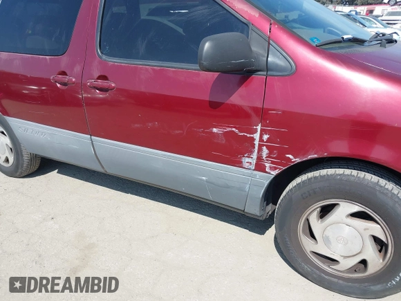 2001 Toyota Sienna LE z VIN 4T3ZF13C81U368893, wystawiony jako IAAI lot #42066467 z przebiegiem 137 727 mil mil oraz . Historia ofert i sprzedaży dostępna na DreamBid. Obrazek 6.