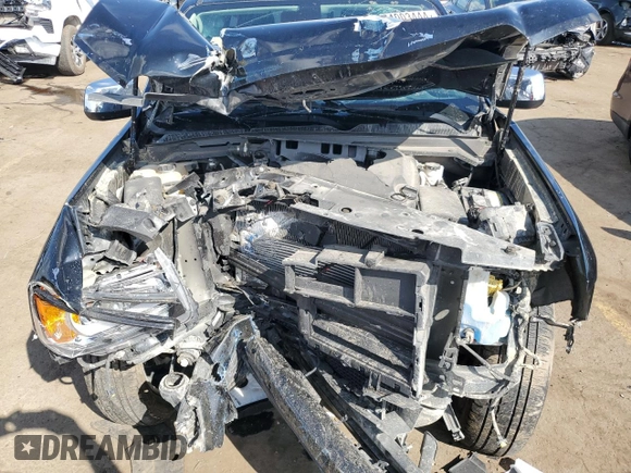 2022 GMC Canyon 4WD Denali with VIN 1GTG6EEN1N1130725, listed as a Copart auction lot 74003444 with 37,448 mi miles and Salvage Title. Bid and sale history available at carsss.com. Image 12.