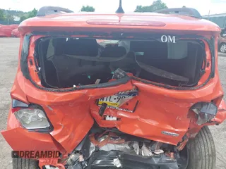 2020 Jeep Renegade Altitude z VIN ZACNJABB6LPL11581, wystawiony jako IAAI lot #42225447 z przebiegiem Nie podano mil oraz . Historia ofert i sprzedaży dostępna na DreamBid. Obrazek 6.