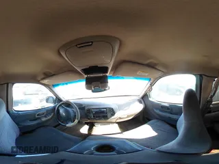 1999 Ford F-150 с VIN 1FTRX17W5XNA42082, выставлен на аукционе IAAI как лот 40599993 с пробегом Не указан миль и . История ставок и продаж доступна на DreamBid. Изображение 18.