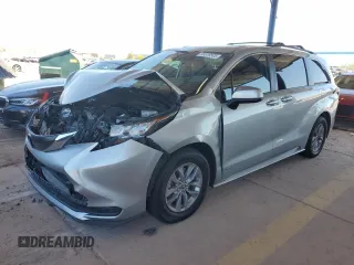 2021 Toyota Sienna LE z VIN 5TDBRKEC3MS068342, wystawiony jako Copart lot #55518505 z przebiegiem 159 348 mil mil oraz Szkoda całkowita • Salvage title. Historia ofert i sprzedaży dostępna na DreamBid. Obrazek 1.