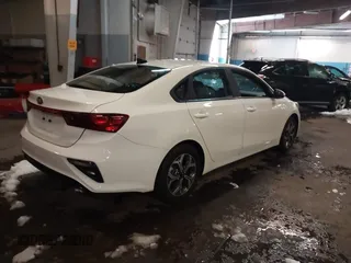 2021 Kia Forte FE with VIN 3KPF24AD5ME268116, listed as a IAAI auction lot 41546522 with 37,860 mi miles. Bid and sale history available at carsss.com. Image 4.
