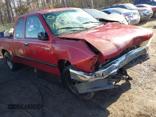 1995 Toyota T100 SR5 with VIN JT4VD12F9S0004746, listed as a IAAI auction lot 41639089 with 299,321 mi miles and . Bid and sale history available at DreamBid. Image 1.