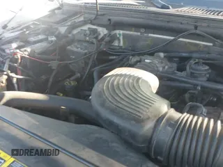 2003 Ford F-150 XLT с VIN 1FTRW08L73KC00144, выставлен на аукционе IAAI как лот 43110679 с пробегом 223 988 миль миль и . История ставок и продаж доступна на DreamBid. Изображение 23.
