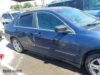 2006 Honda Accord Sdn LX SE with VIN 1HGCM56386A016323, listed as a IAAI auction lot 42066879 with 241,957 mi miles. Bid and sale history available at carsss.com. Image 6.