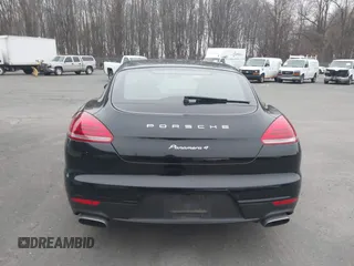 2016 Porsche Panamera 4 z VIN WP0AA2A72GL005752, wystawiony jako IAAI lot #41869840 z przebiegiem 114 719 mil mil oraz . Historia ofert i sprzedaży dostępna na DreamBid. Obrazek 16.