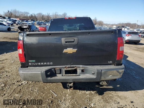 2010 Chevrolet Silverado 1500 LS with VIN 1GCSKREAXAZ186037, listed as a Copart auction lot 87435944 with 274,879 mi miles and Salvage Title. Bid and sale history available at DreamBid. Image 6.