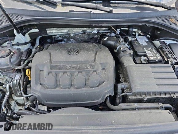 2024 Volkswagen Tiguan SE with VIN 3VV3B7AX5RM086820, listed as a IAAI auction lot 42751180 with 30,839 mi miles and . Bid and sale history available at DreamBid. Image 5.