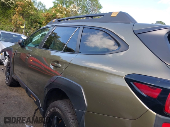 2022 Subaru Outback Wilderness with VIN 4S4BTGUDXN3146896, listed as a IAAI auction lot 41973092 with 46,871 mi miles and . Bid and sale history available at DreamBid. Image 14.