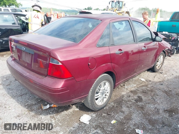 2007 Ford Focus S z VIN 1FAFP34N07W338511, wystawiony jako IAAI lot #42367463 z przebiegiem 170 000 mil mil oraz . Historia ofert i sprzedaży dostępna na DreamBid. Obrazek 4.