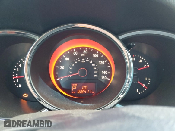 2013 Kia Sorento SX with VIN 5XYKWDA20DG318621, listed as a Copart auction lot 49389175 with 168,411 mi miles and Clean Title. Bid and sale history available at carsss.com. Image 9.