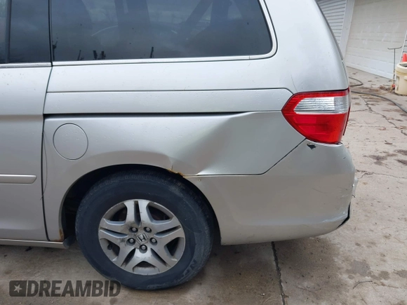 2006 Honda Odyssey EX-L with VIN 5FNRL38656B401515, listed as a IAAI auction lot 40887899 with 241,327 mi miles. Bid and sale history available at carsss.com. Image 17.