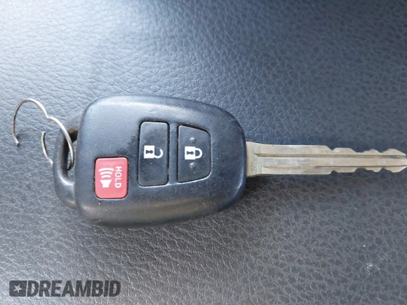 2022 Toyota Tacoma SR с VIN 3TYRX5GN8NT046105, выставлен на аукционе IAAI как лот 41405892 с пробегом 112 340 миль миль и . История ставок и продаж доступна на DreamBid. Изображение 11.
