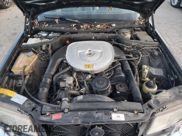 1991 Mercedes-Benz 560 with VIN WDBCA39E8MA567307, listed as a Copart auction lot 77488244 with 202,305 mi miles and Clean Title. Bid and sale history available at DreamBid. Image 11.