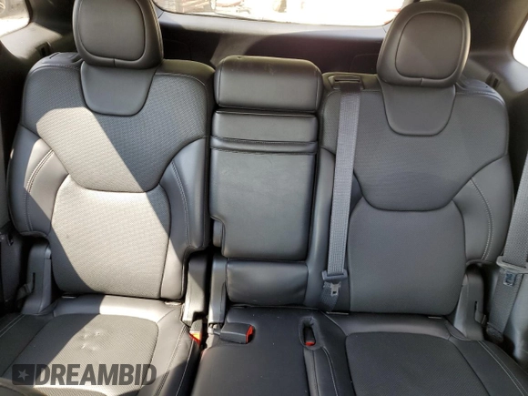 2019 Jeep Cherokee Limited with VIN 1C4PJLDN1KD146292, listed as a Copart auction lot 68670043 with 97,715 mi miles and . Bid and sale history available at DreamBid. Image 10.