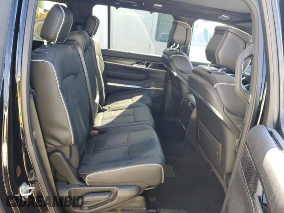 2024 Jeep Grand Wagoneer Series II с VIN 1C4SJSFP8RS158478, выставлен на аукционе Copart как лот 82618464 с пробегом Не указан миль и Списание • Salvage title. История ставок и продаж доступна на DreamBid. Изображение 11.