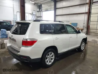 2012 Toyota Highlander with VIN 5TDBK3EH8CS151172, listed as a IAAI auction lot 41815115 with 150,494 mi miles. Bid and sale history available at carsss.com. Image 4.