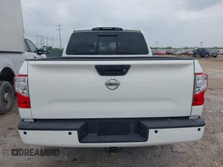 2018 Nissan Titan SV with VIN 1N6AA1E65JN506719, listed as a IAAI auction lot 42162605 with 81,255 mi miles. Bid and sale history available at carsss.com. Image 16.