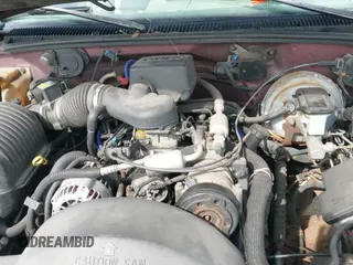 1996 Chevrolet Suburban с VIN 1GNFK16R8TJ380999, выставлен на аукционе IAAI как лот 43283479 с пробегом Не указан миль и . История ставок и продаж доступна на DreamBid. Изображение 12.
