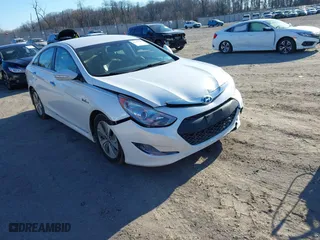 2013 Hyundai Sonata Hybrid Limited with VIN KMHEC4A43DA101910, listed as a IAAI auction lot 41345161 with 137,667 mi miles. Bid and sale history available at carsss.com. Image 1.