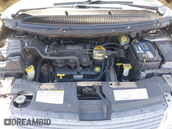 2002 Chrysler Town & Country EX with VIN 2C8GP74LX2R573857, listed as a IAAI auction lot 41846302 with Not Provided miles and . Bid and sale history available at carsss.com. Image 10.