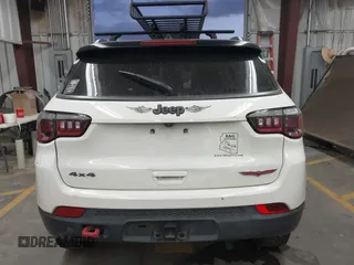 2019 Jeep Compass Trailhawk with VIN 3C4NJDDB8KT668110, listed as a IAAI auction lot 41700848 with 75,855 mi miles and . Bid and sale history available at carsss.com. Image 17.