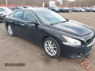 2010 Nissan Maxima 3.5 S with VIN 1N4AA5AP0AC824404, listed as a IAAI auction lot 41848364 with 192,490 mi miles. Bid and sale history available at carsss.com. Image 1.