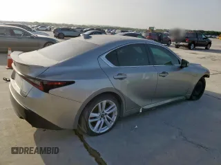 2021 Lexus IS 300 z VIN JTHAA1D26M5112909, wystawiony jako Copart lot #65424005 z przebiegiem 44 882 mil mil oraz Czysty tytuł • Clean title. Historia ofert i sprzedaży dostępna na DreamBid. Obrazek 3.