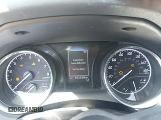 2019 Toyota Camry LE z VIN 4T1B11HK4KU797720, wystawiony jako IAAI lot #42053830 z przebiegiem 102 558 mil mil oraz . Historia ofert i sprzedaży dostępna na DreamBid. Obrazek 7.