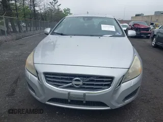 2012 Volvo S60 T5 z VIN YV1622FS4C2118502, wystawiony jako IAAI lot #42266896 z przebiegiem 181 613 mil mil oraz . Historia ofert i sprzedaży dostępna na DreamBid. Obrazek 12.