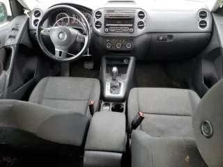 2013 Volkswagen Tiguan S with VIN WVGAV3AX2DW620818, listed as a Copart auction lot 53974985 with 135,075 mi miles and Salvage title. Bid and sale history available at DreamBid. Image 8.