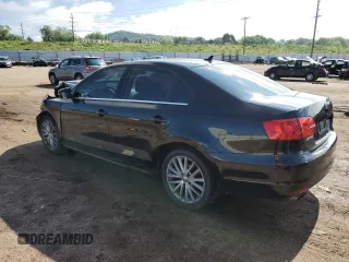 2013 Volkswagen Jetta SEL с VIN 3VWLP7AJ6DM379787, выставлен на аукционе Copart как лот 59637205 с пробегом 99 460 миль миль и Списание • Salvage title. История ставок и продаж доступна на DreamBid. Изображение 2.