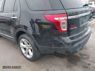 2015 Ford Explorer Limited with VIN 1FM5K8F80FGA10860, listed as a IAAI auction lot 41576384 with 173,533 mi miles. Bid and sale history available at carsss.com. Image 6.