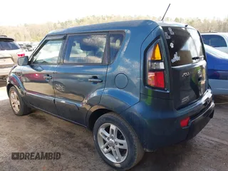2011 Kia Soul + with VIN KNDJT2A27B7341025, listed as a IAAI auction lot 41885944 with 119,656 mi miles. Bid and sale history available at carsss.com. Image 3.