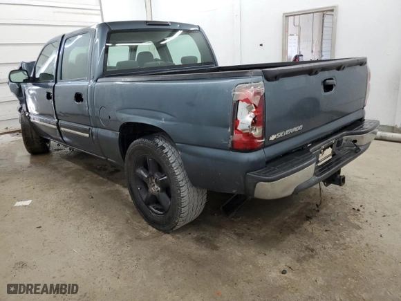 2007 Chevrolet Silverado 1500 Classic LS with VIN 2GCEC13V371143887, listed as a Copart auction lot 65614254 with 219,405 mi miles and Salvage Title. Bid and sale history available at carsss.com. Image 2.