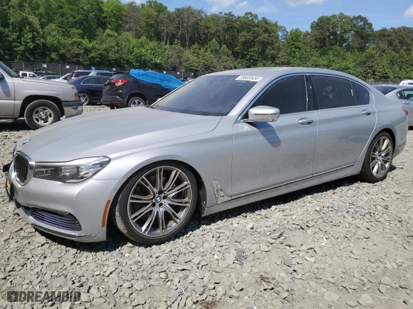 2016 BMW 7 Series 740i with VIN WBA7E2C56GG738760, listed as a Copart auction lot 59668504 with 81,484 mi miles and Salvage Title. Bid and sale history available at carsss.com. Image 1.